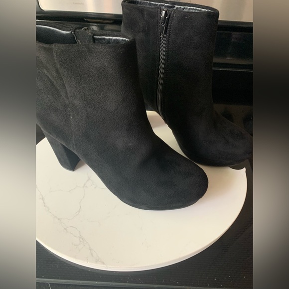DREAM PAIRS Women’s Stomp High Heel Ankle Boots in Black - Picture 3 of 3